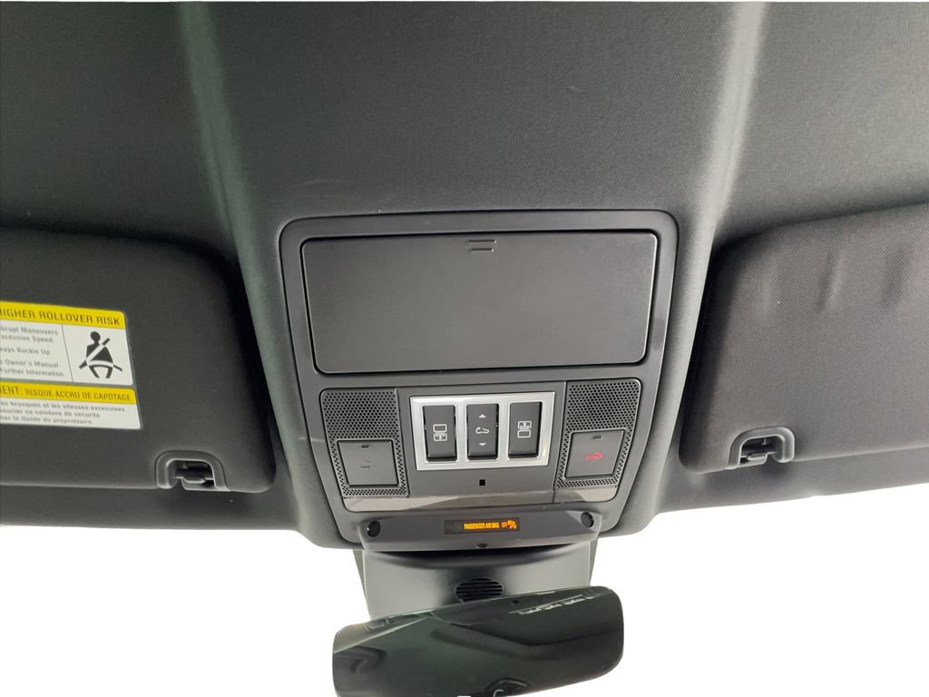 Used 2020 Land Rover Discovery HSE AWD/4WD image 45