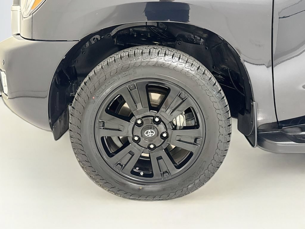 Used 2018 Toyota Sequoia TRD Sport AWD/4WD image 33