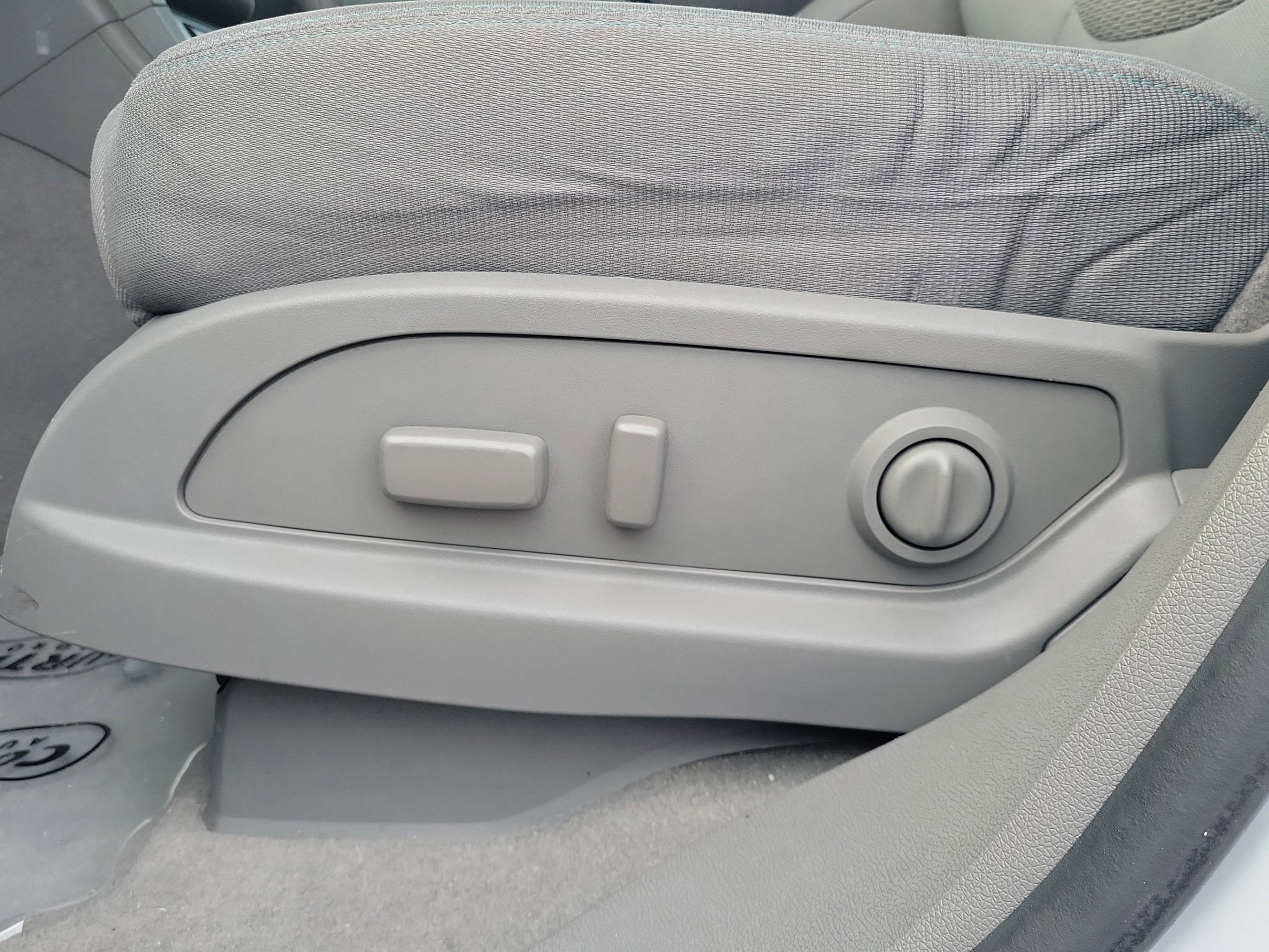 Used 2017 Chevrolet Traverse LS image 13