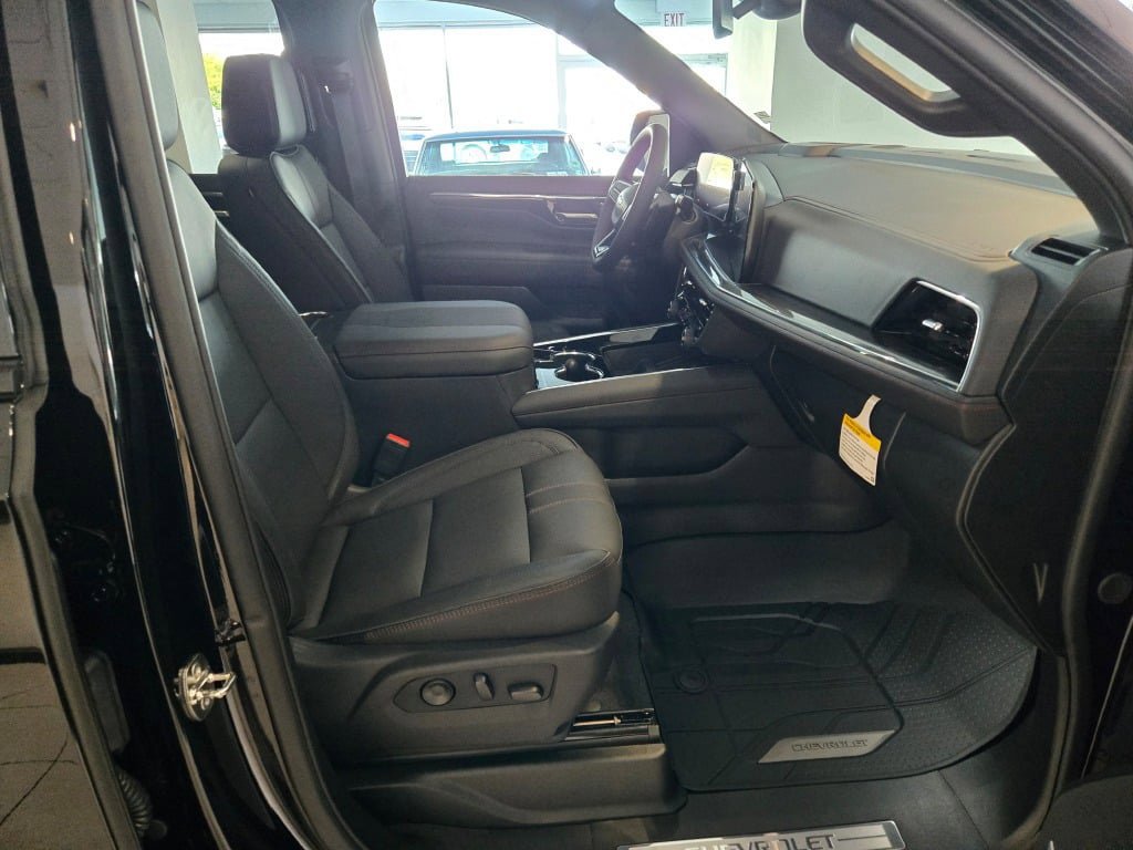 New 2026 Chevrolet Tahoe RST w/ Comfort Package AWD/4WD image 6