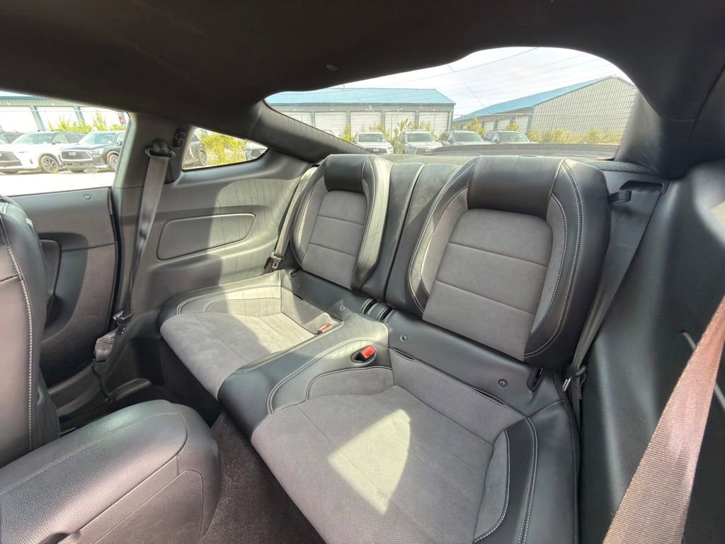 Used 2019 Ford Mustang Shelby GT350 w/ Technology Package RWD image 15