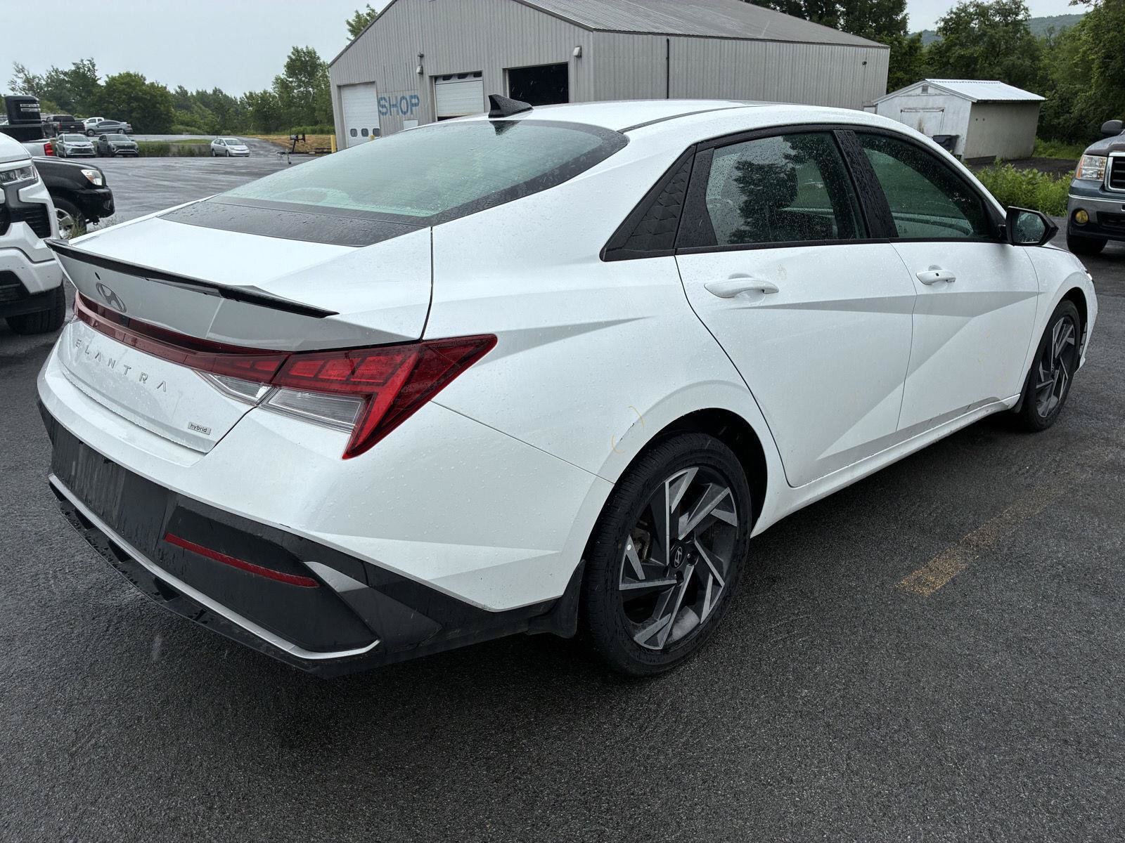 Used 2025 Hyundai Elantra SEL FWD image 7