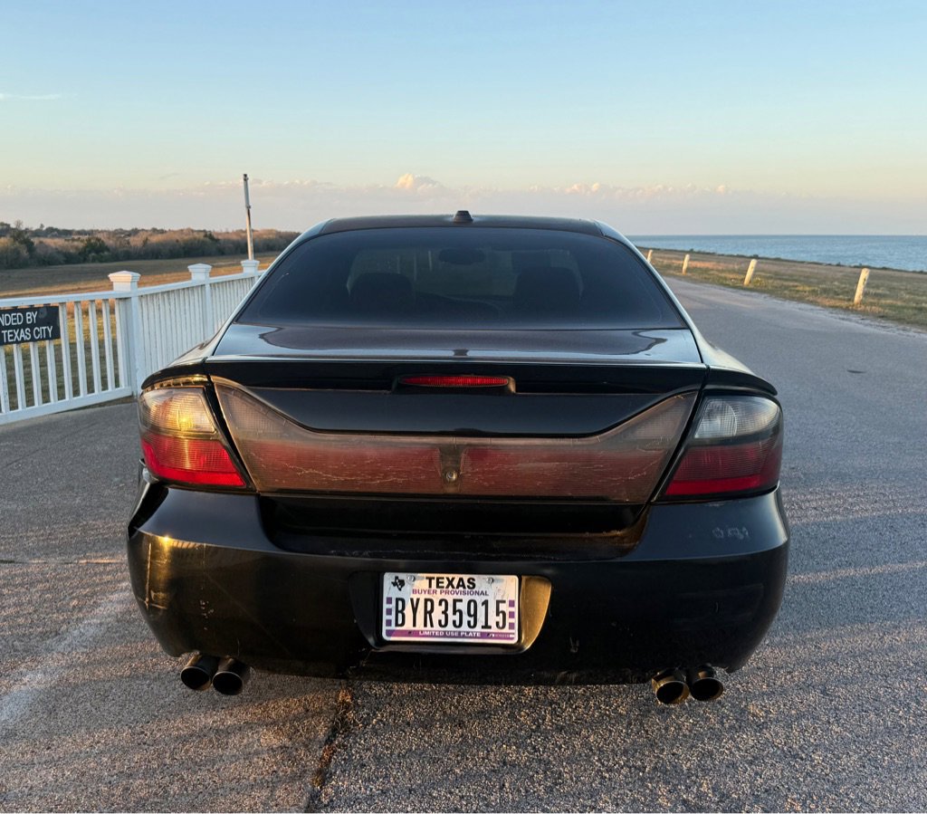 Used 2004 Pontiac Bonneville GXP image 6