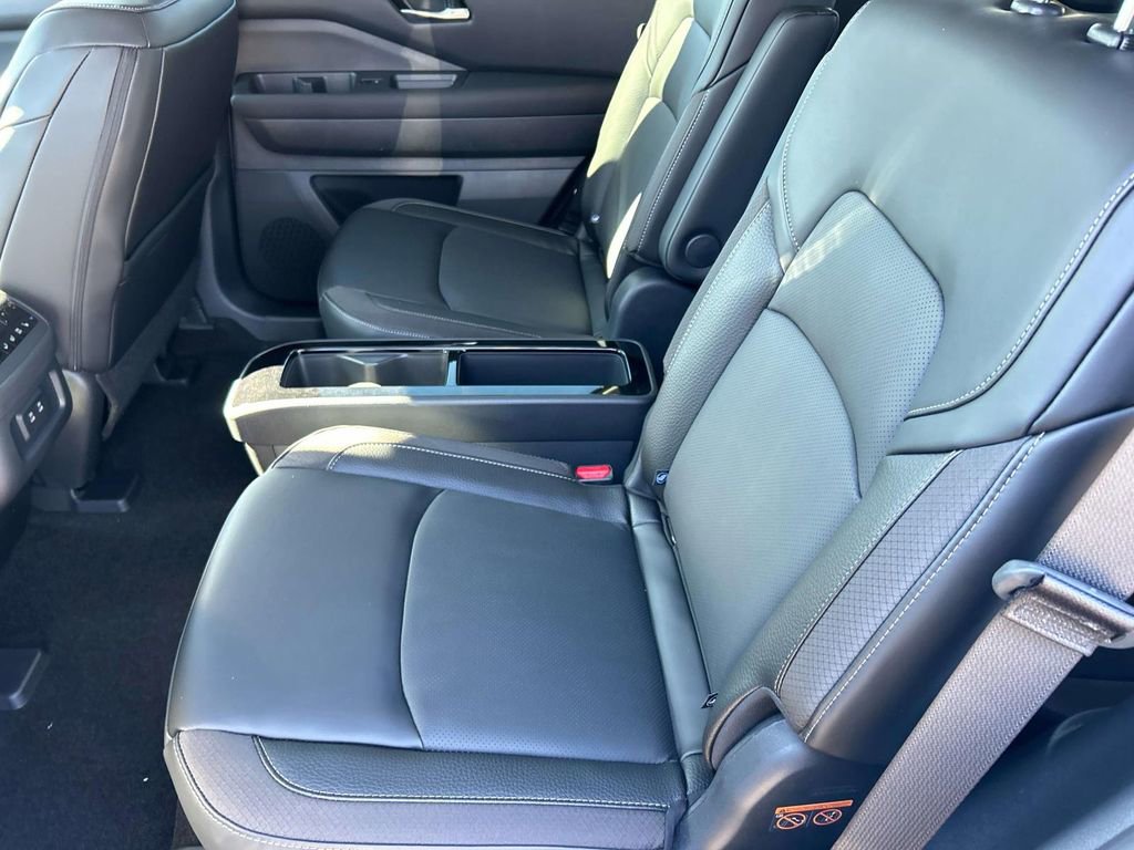 New 2026 Nissan Pathfinder SL w/ SL Premium Package AWD/4WD image 20