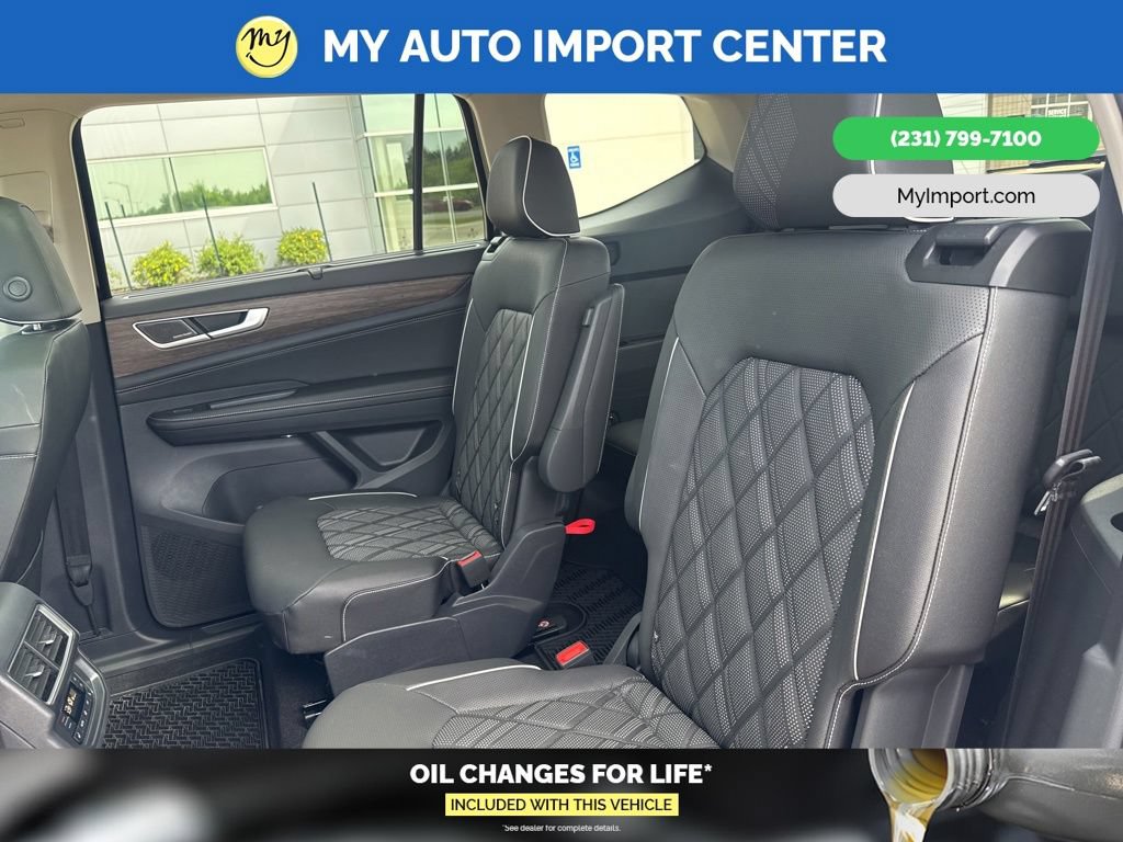 Used 2025 Volkswagen Atlas SEL Premium R-Line AWD/4WD image 24