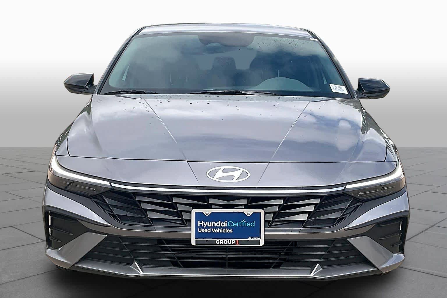 Certified 2025 Hyundai Elantra Sport image 4