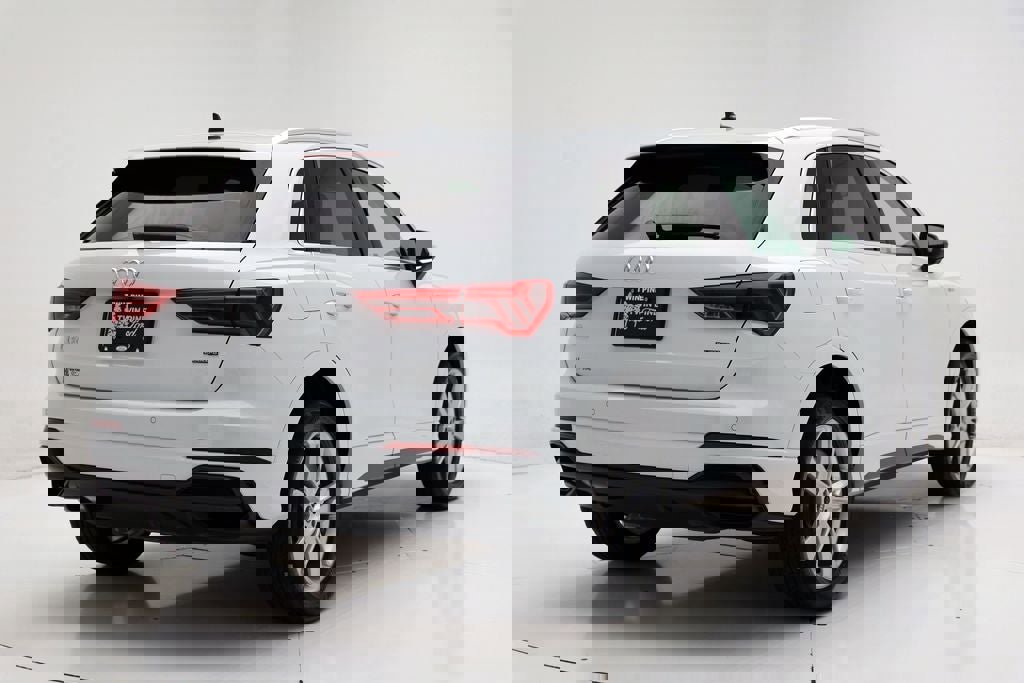 Used 2022 Audi Q3 2.0T Premium Plus image 9