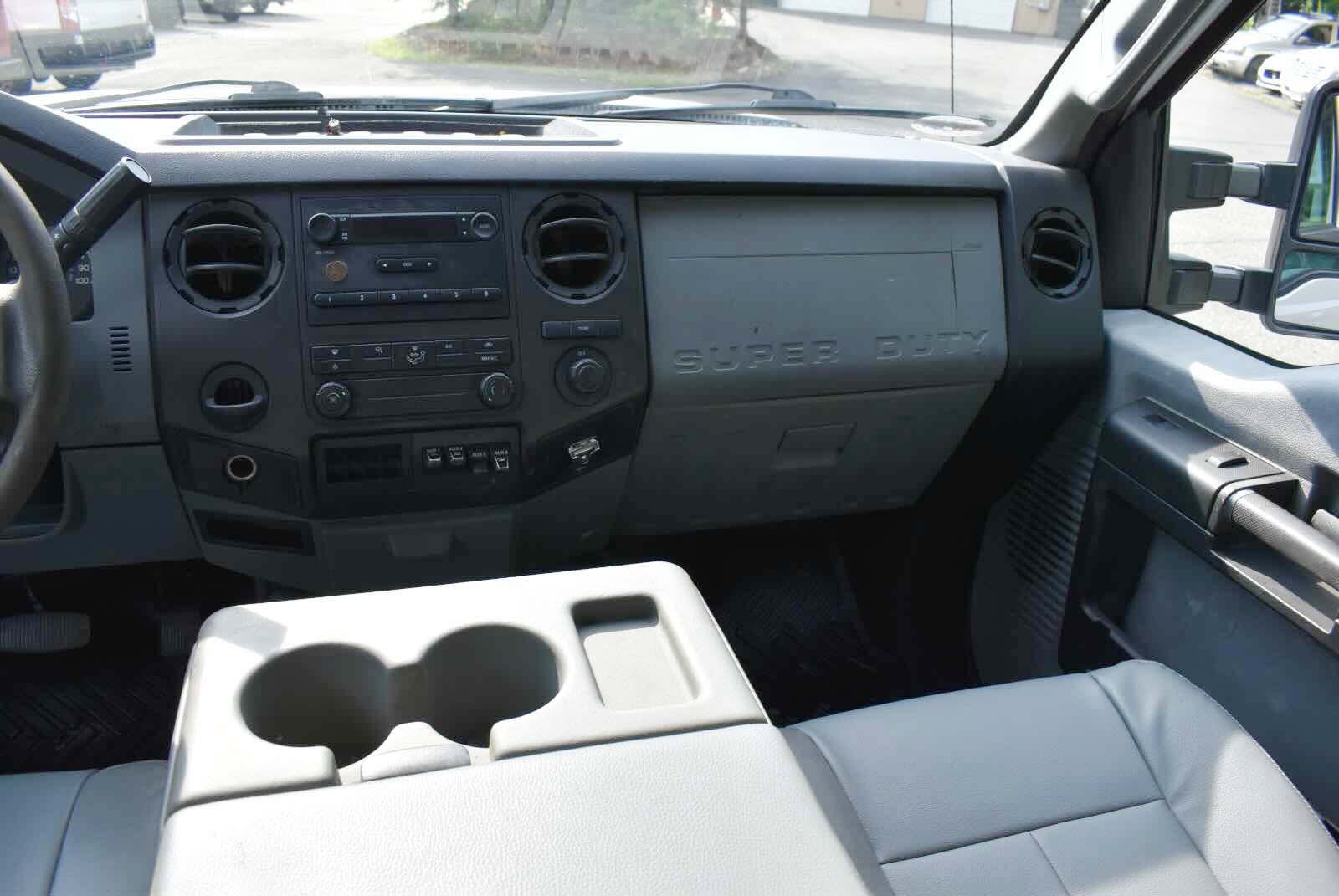 Used 2015 Ford F550 2WD Crew Cab Super Duty w/ Power Equipment Group image 13