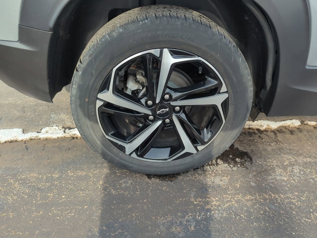Certified 2023 Chevrolet TrailBlazer RS w/ Convenience Package image 13