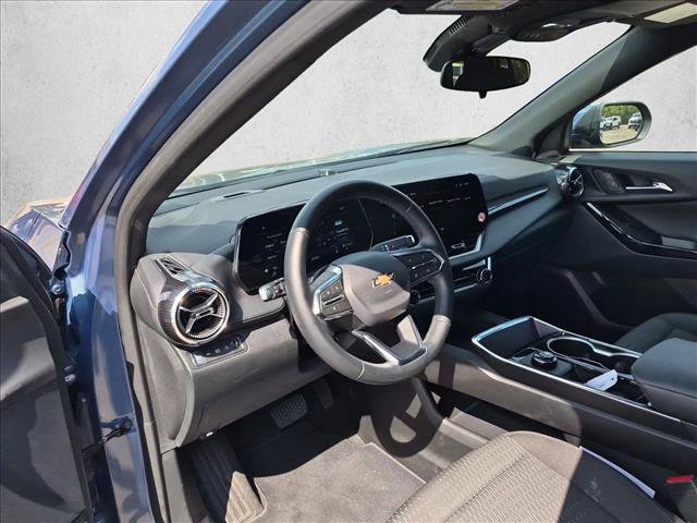 Used 2026 Chevrolet Equinox LT AWD/4WD image 9