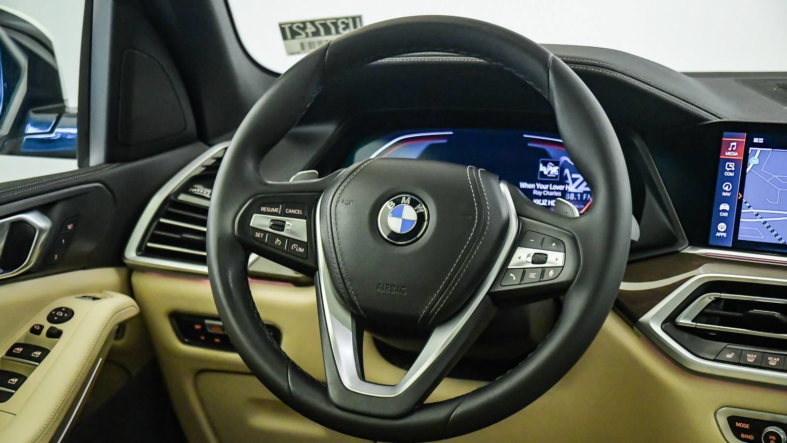 Certified 2022 BMW X5 sDrive40i w/ Premium Package RWD image 12