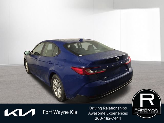 Used 2025 Toyota Camry LE FWD image 9
