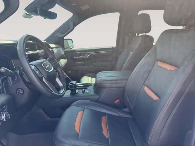 Used 2024 GMC Sierra 1500 AT4 w/ Technology Package AWD/4WD image 9