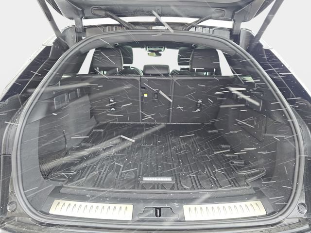 Used 2025 Land Rover Range Rover Velar S image 12
