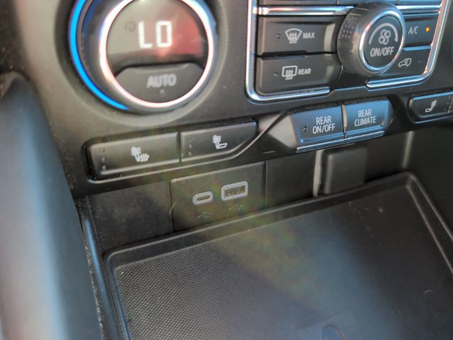 Used 2024 Chevrolet Tahoe LT w/ Luxury Package RWD image 19