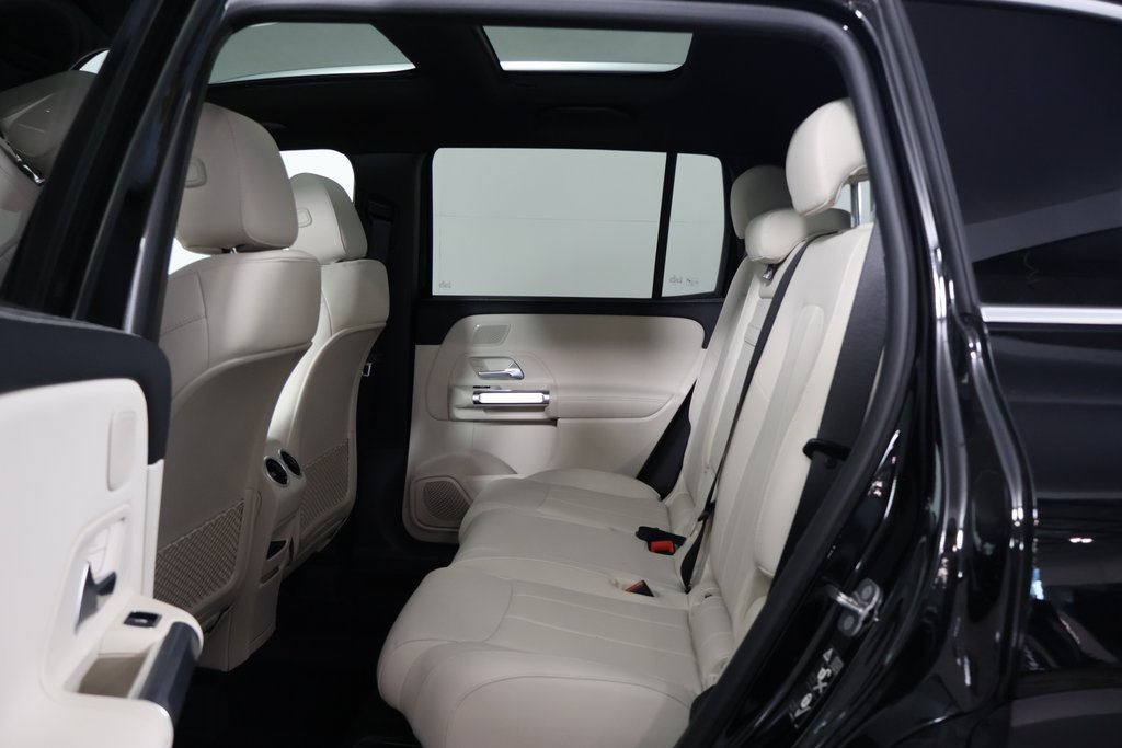 New 2026 Mercedes-Benz GLB 250 4MATIC image 6
