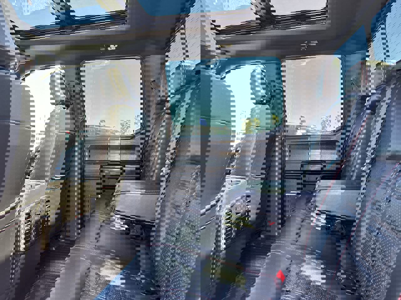 Used 2019 Ford F150 Lariat w/ Equipment Group 502A Luxury image 15