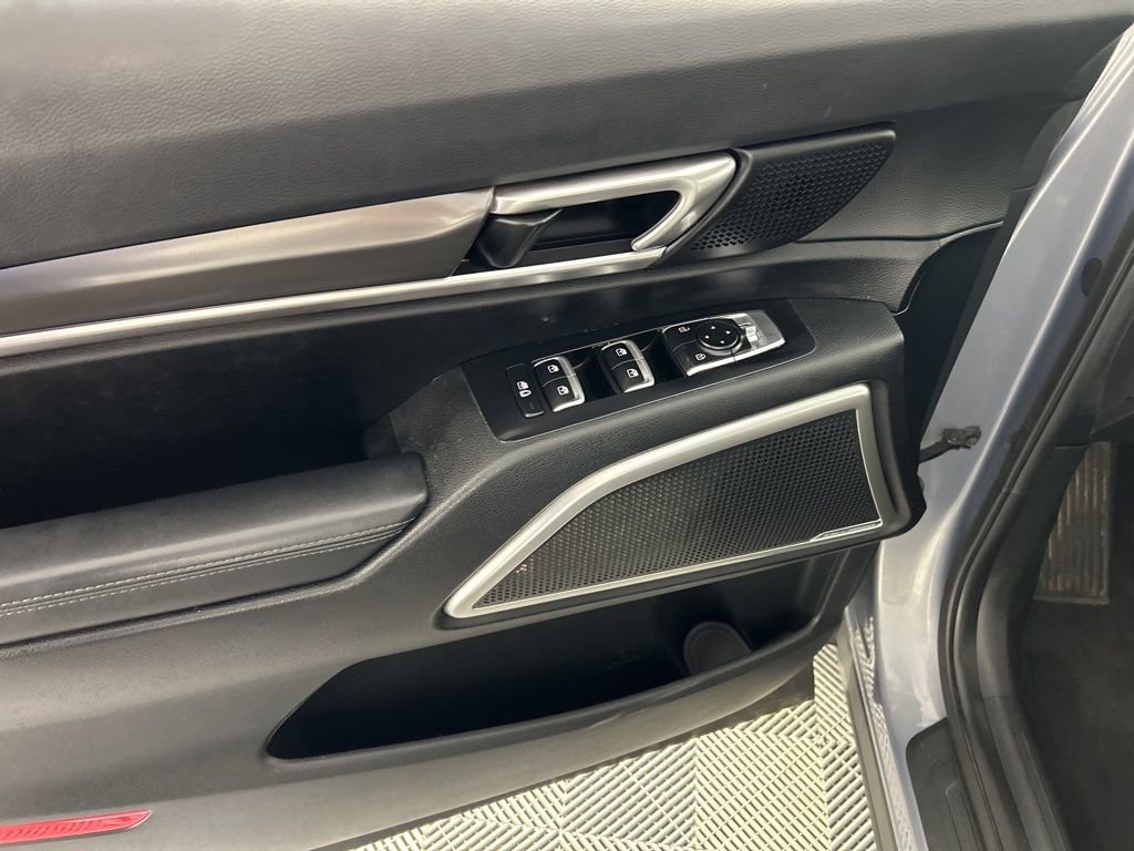 Used 2024 Kia Telluride S w/ S Sunroof Package FWD image 14