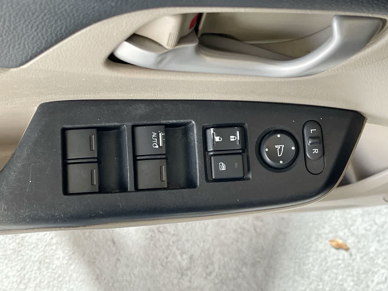 Used 2013 Honda Civic LX image 13
