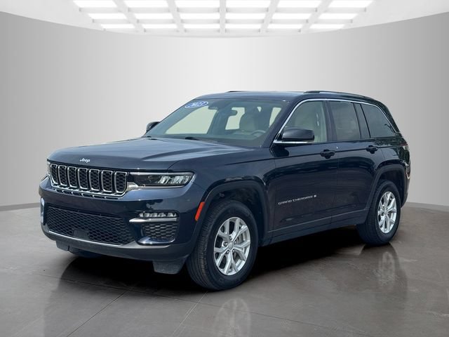 Certified 2023 Jeep Grand Cherokee Limited AWD/4WD image 3