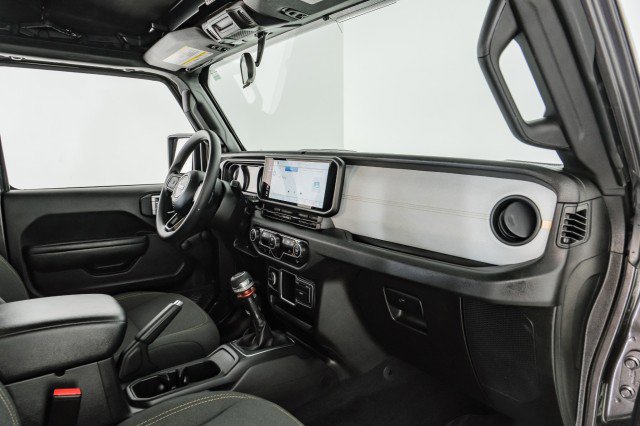 Used 2024 Jeep Wrangler Unlimited Sport image 9