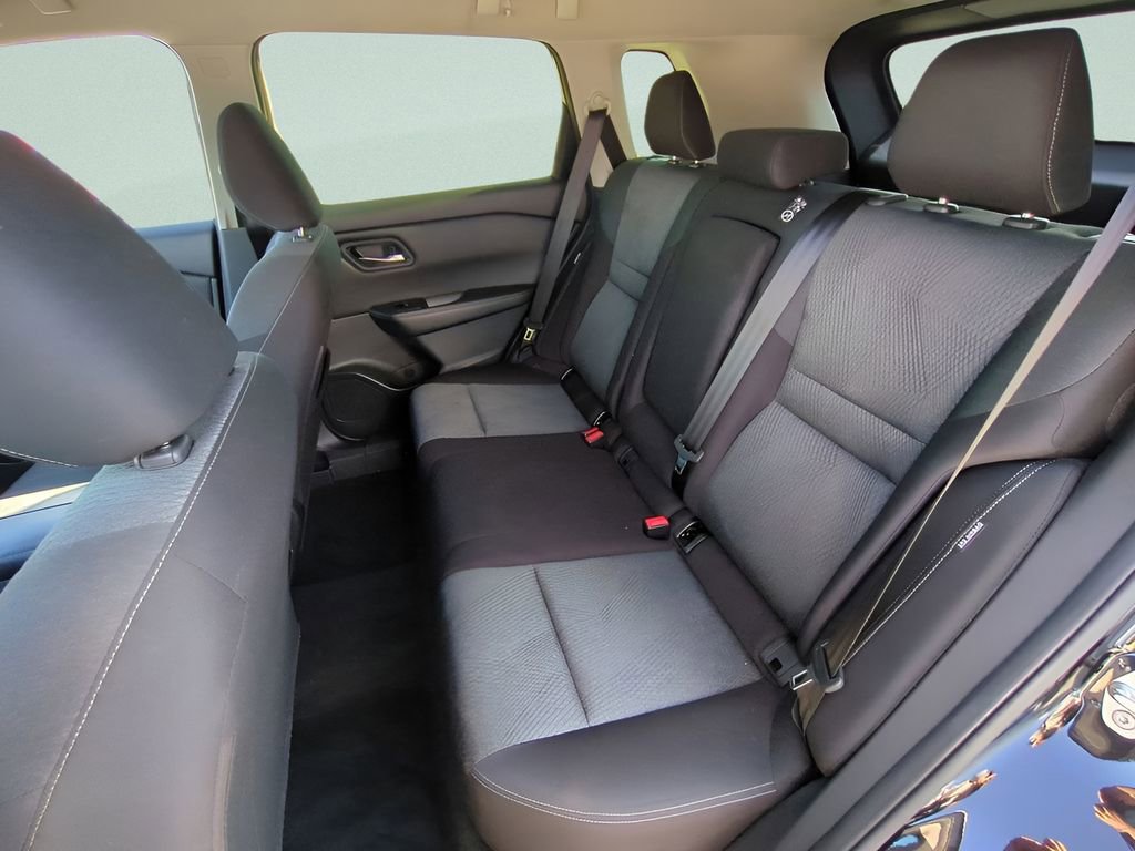 Certified 2024 Nissan Rogue SV image 14