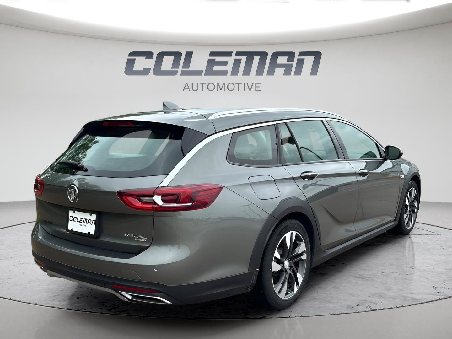 Used 2019 Buick Regal Essence w/ Driver Confidence Package I AWD/4WD image 8
