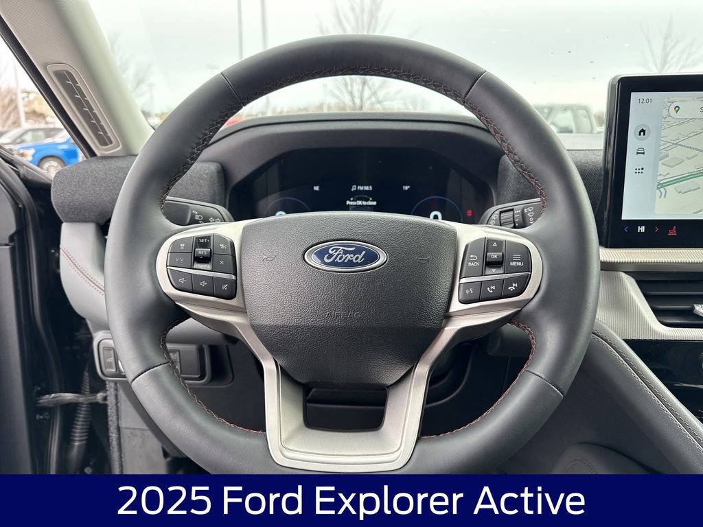 Used 2025 Ford Explorer Active image 19