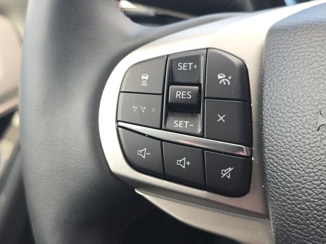Used 2025 Ford Explorer Active RWD image 39