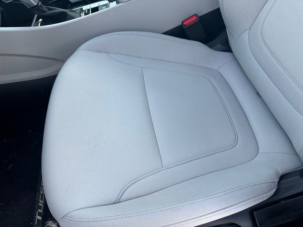 Used 2025 Hyundai Tucson SE image 22