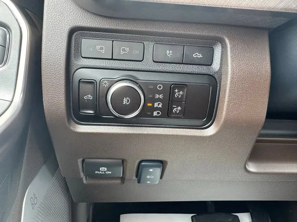 Used 2024 Ford F250 King Ranch w/ Chrome Package AWD/4WD image 22