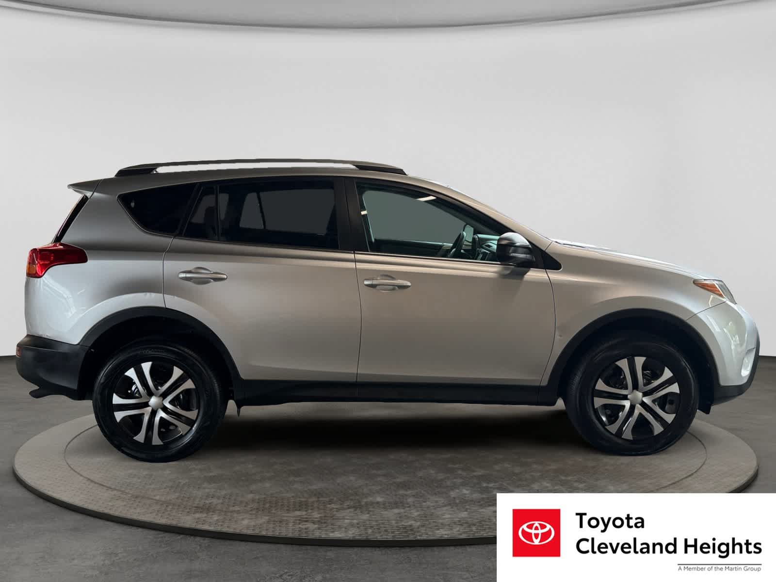 Used 2014 Toyota RAV4 LE FWD image 4