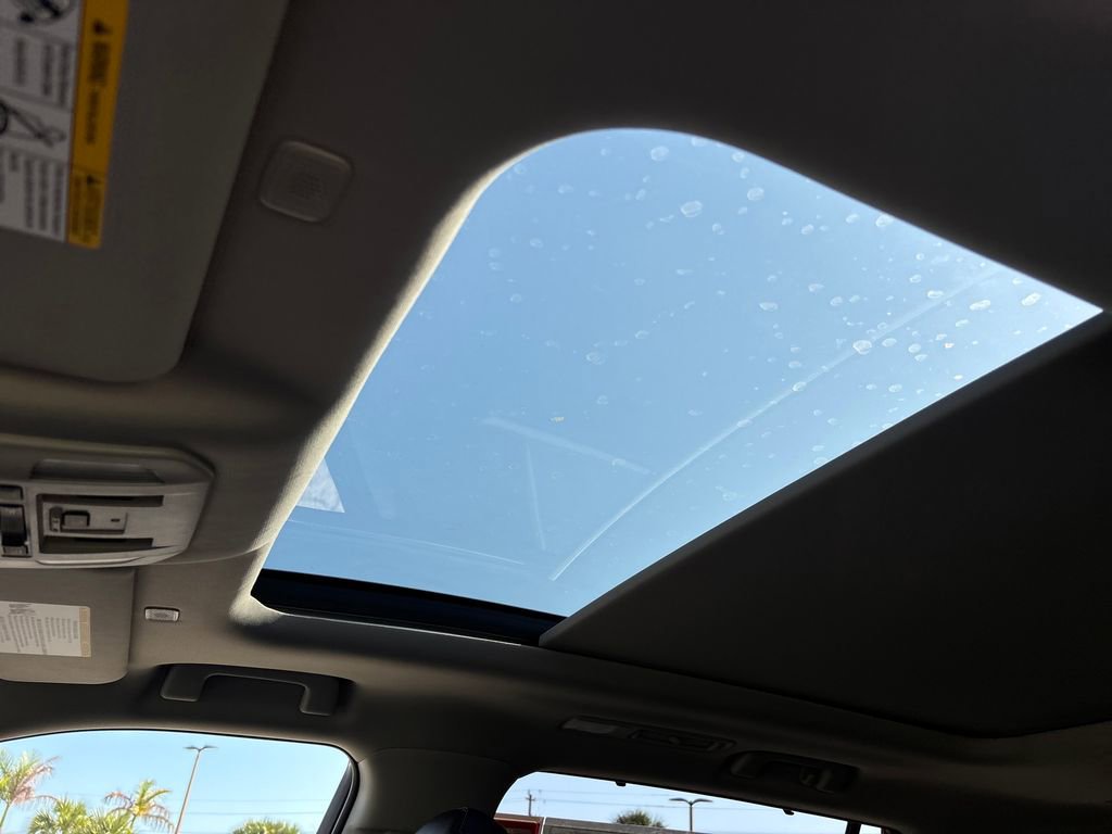 New 2026 Toyota Highlander Platinum image 25