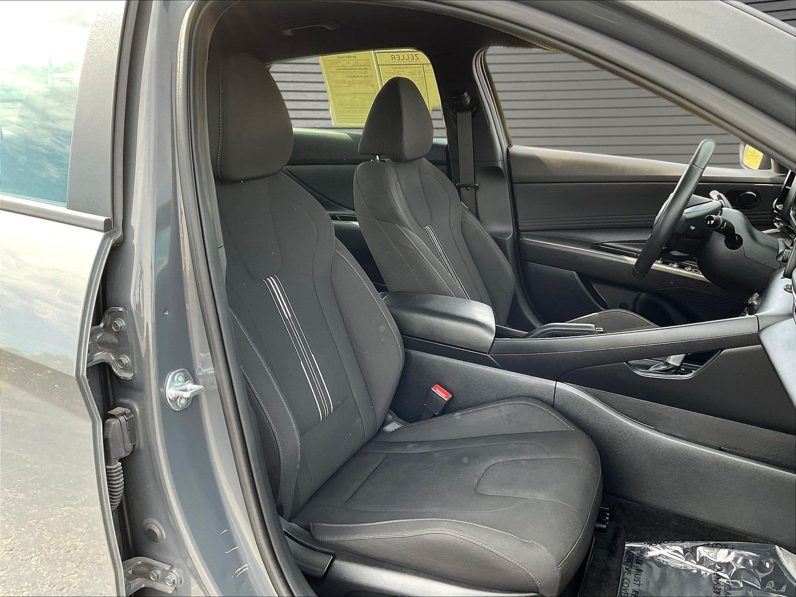 Used 2025 Hyundai Elantra Sport FWD image 24