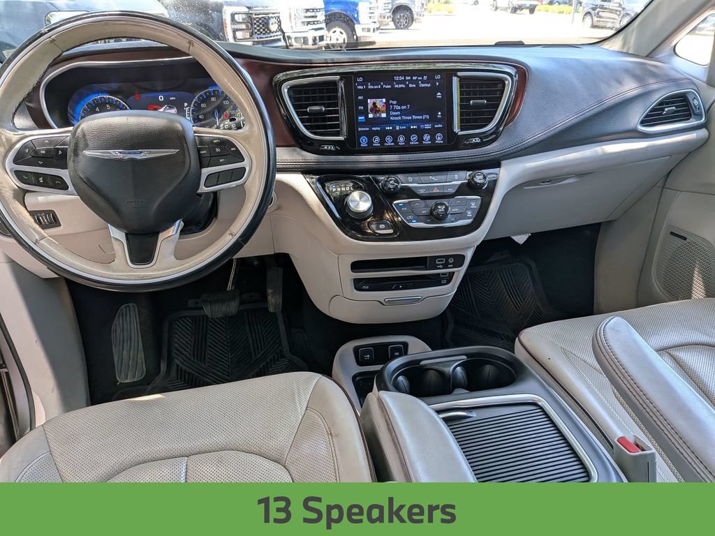Used 2017 Chrysler Pacifica Limited FWD image 31