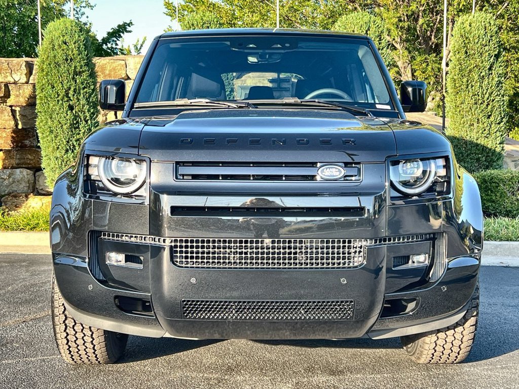 New 2026 Land Rover Defender 110 X-Dynamic SE AWD/4WD image 8