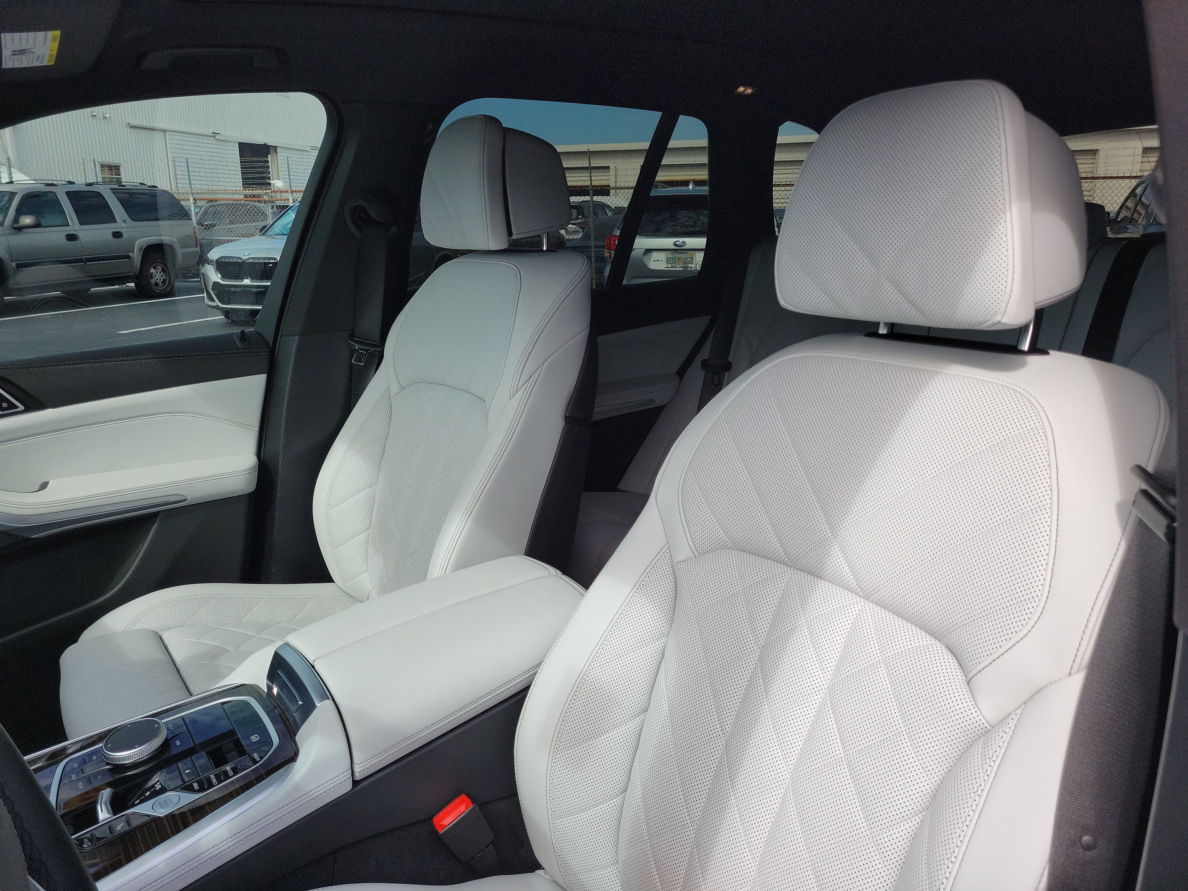Certified 2024 BMW X5 sDrive40i w/ Climate Comfort Package RWD image 23