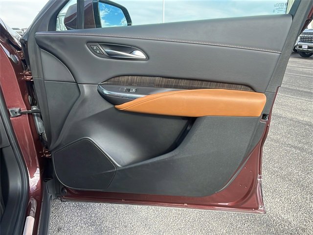 Used 2023 Cadillac XT4 Premium Luxury w/ Technology Package image 13