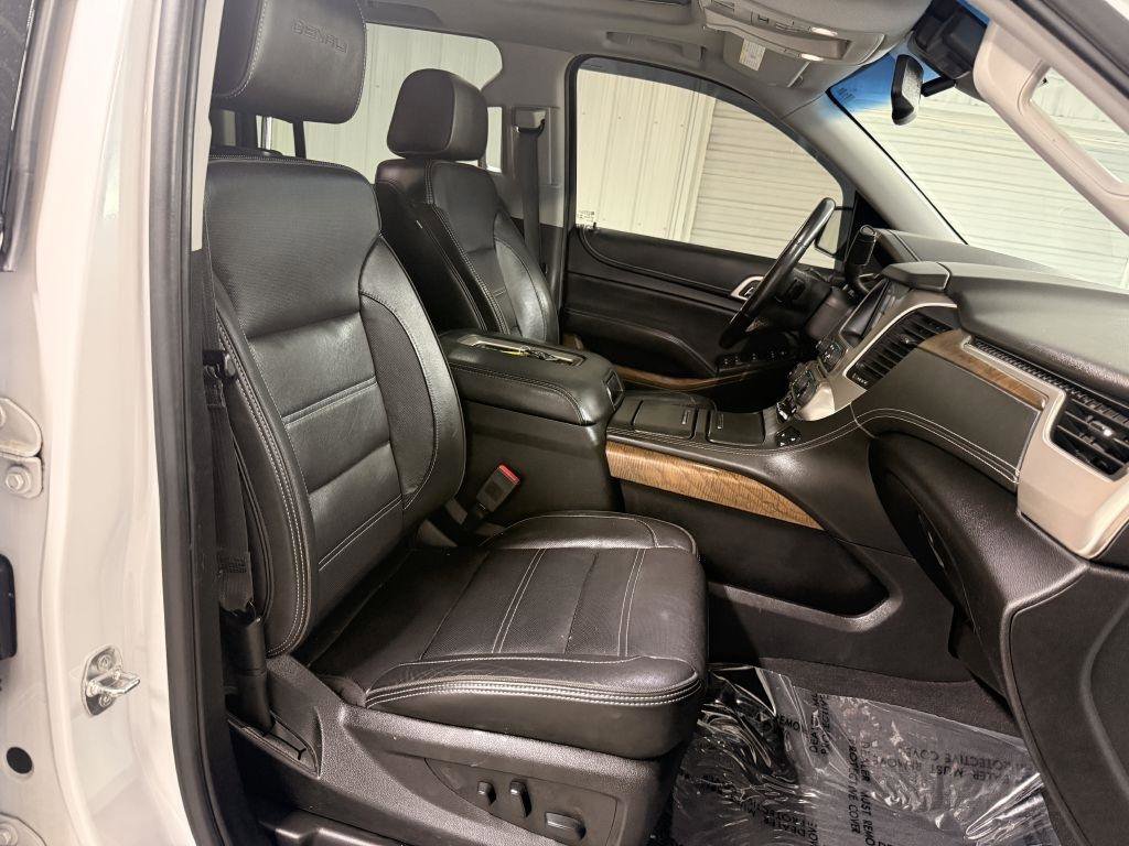 Used 2019 GMC Yukon XL Denali w/ Denali Ultimate Package image 44