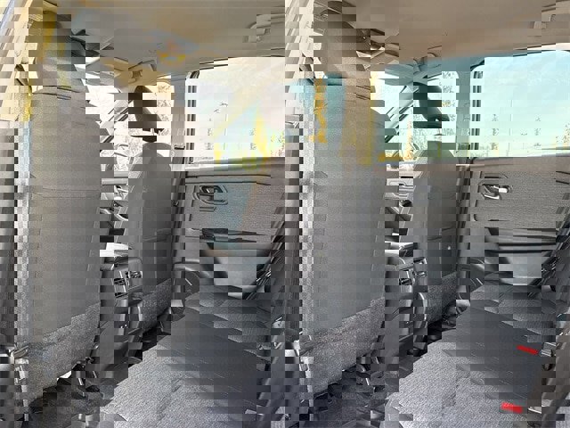 Used 2023 Nissan Rogue SV image 13