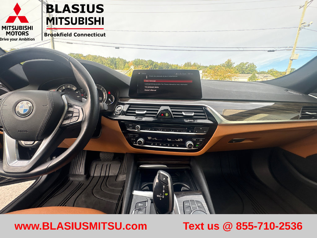 Used 2019 BMW 530i xDrive w/ Convenience Package AWD/4WD image 24