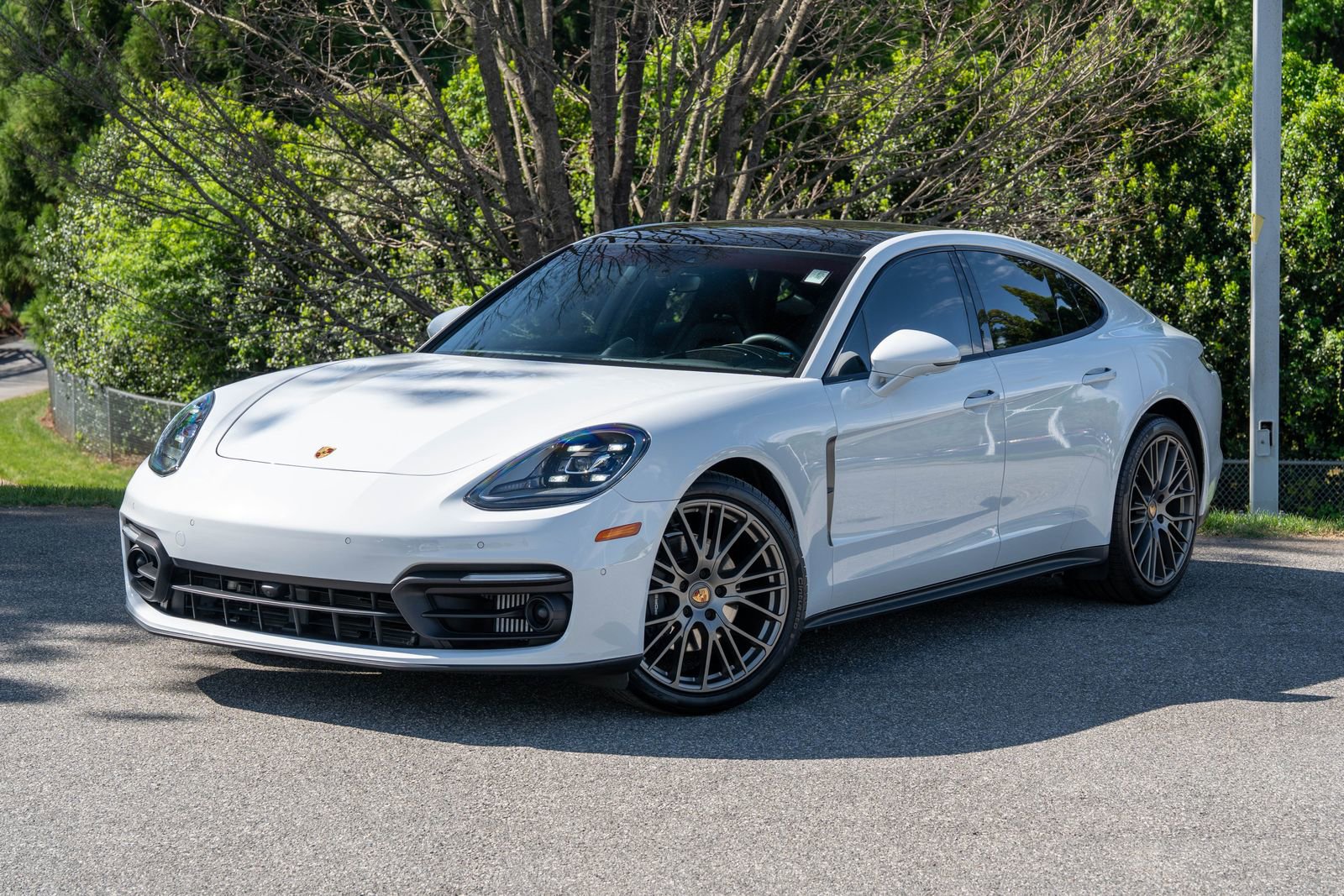Certified 2023 Porsche Panamera 4 AWD/4WD image 1