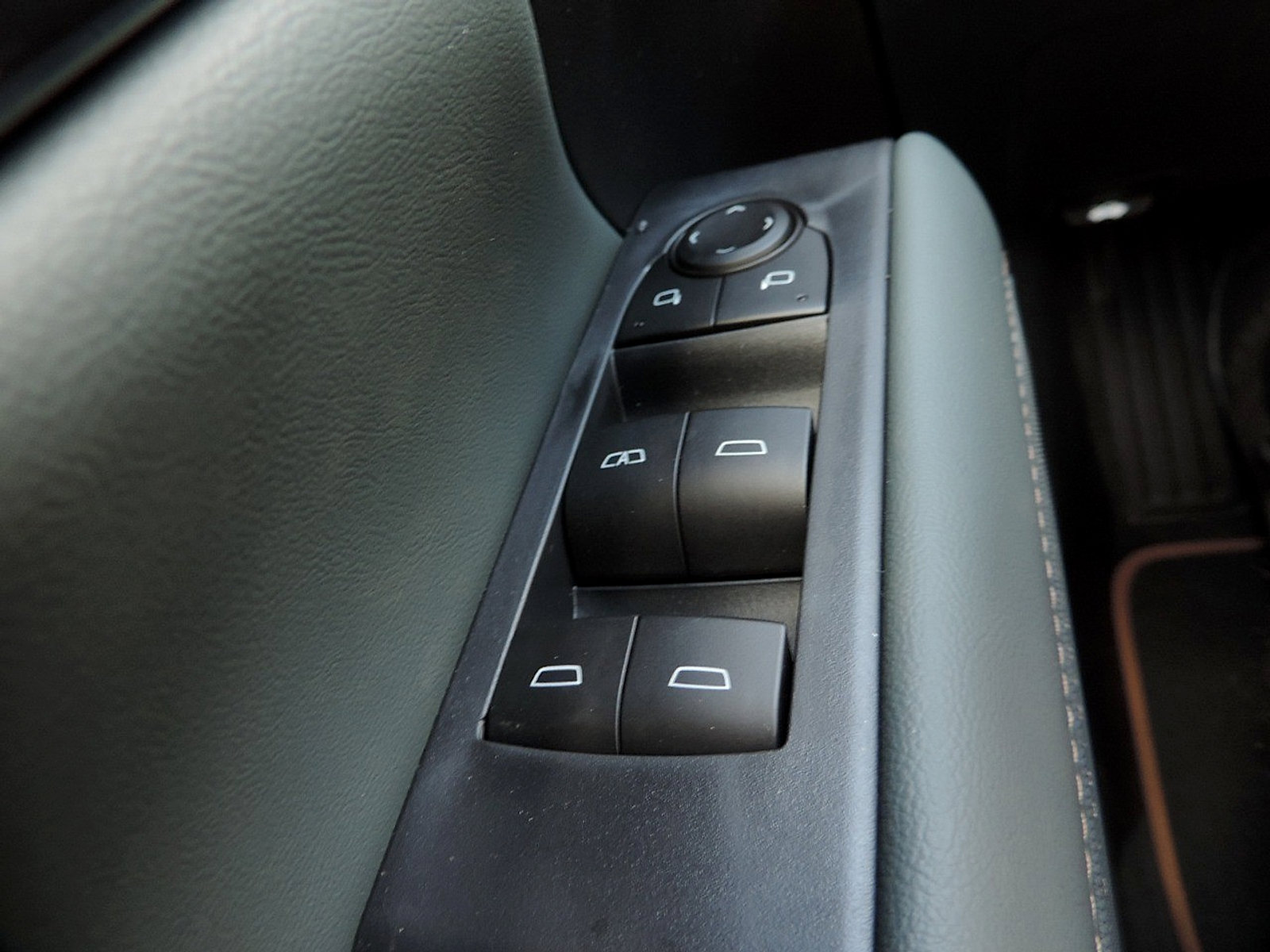 New 2026 GMC Terrain AT4 AWD/4WD image 18