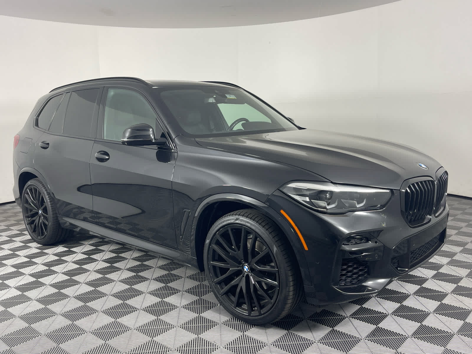 Used 2023 BMW X5 sDrive40i w/ M Sport Package