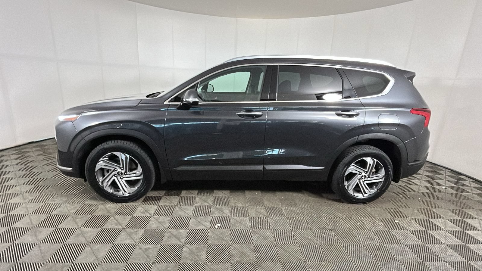 Certified 2023 Hyundai Santa Fe SEL FWD image 7