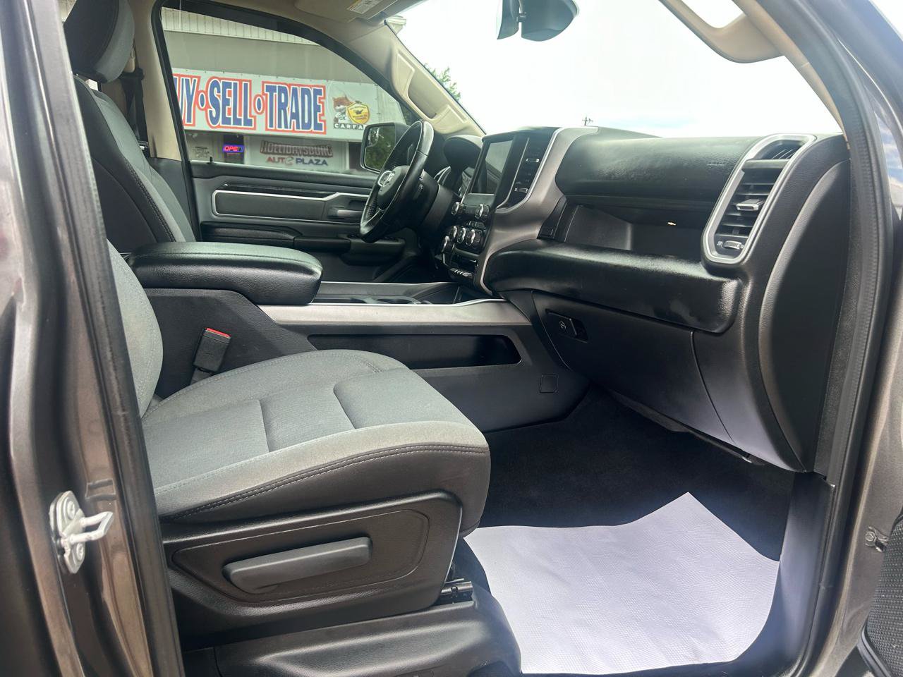 Used 2020 RAM 1500 Big Horn AWD/4WD image 51