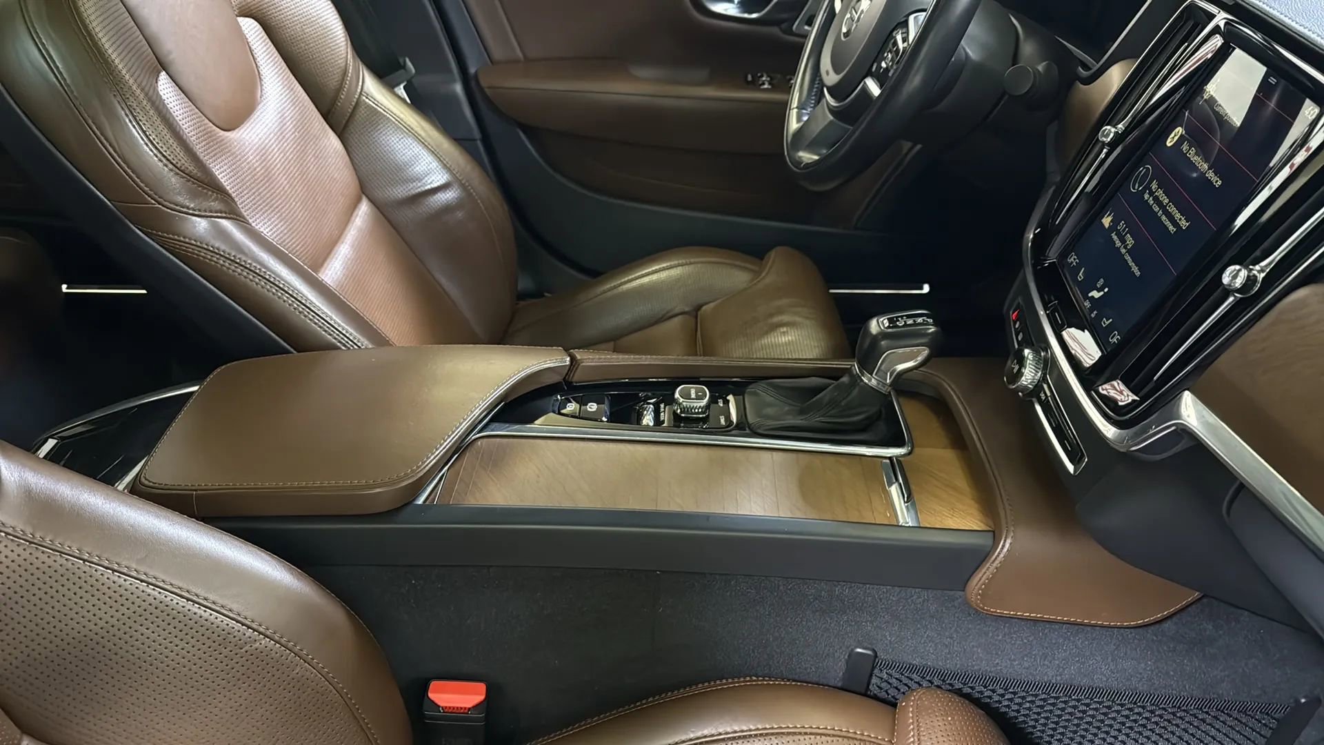 Used 2018 Volvo S90 T6 Inscription image 18