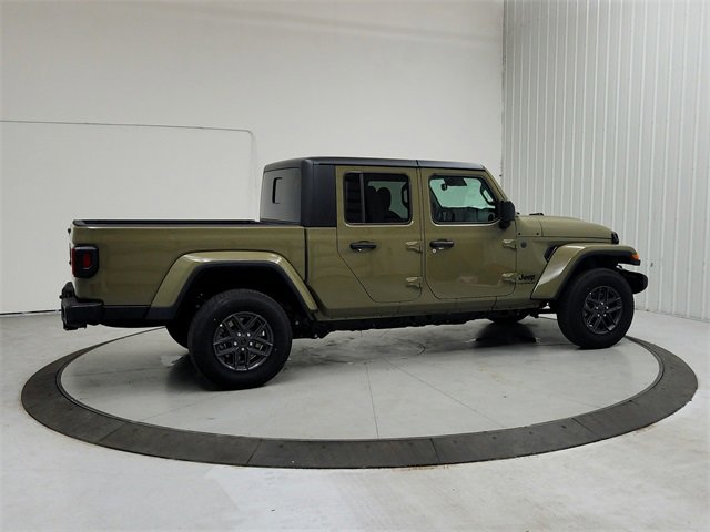 New 2025 Jeep Gladiator Sport image 7