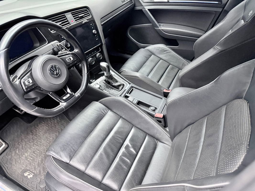 Used 2018 Volkswagen Golf R 4-Door image 9