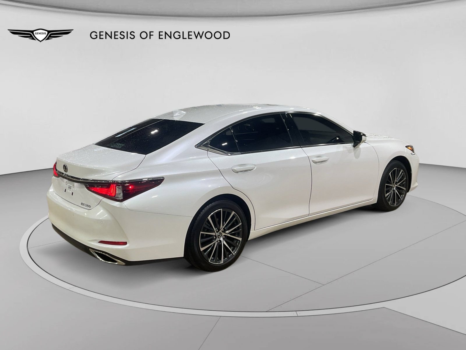 Used 2025 Lexus ES 350 w/ Premium Package FWD image 7